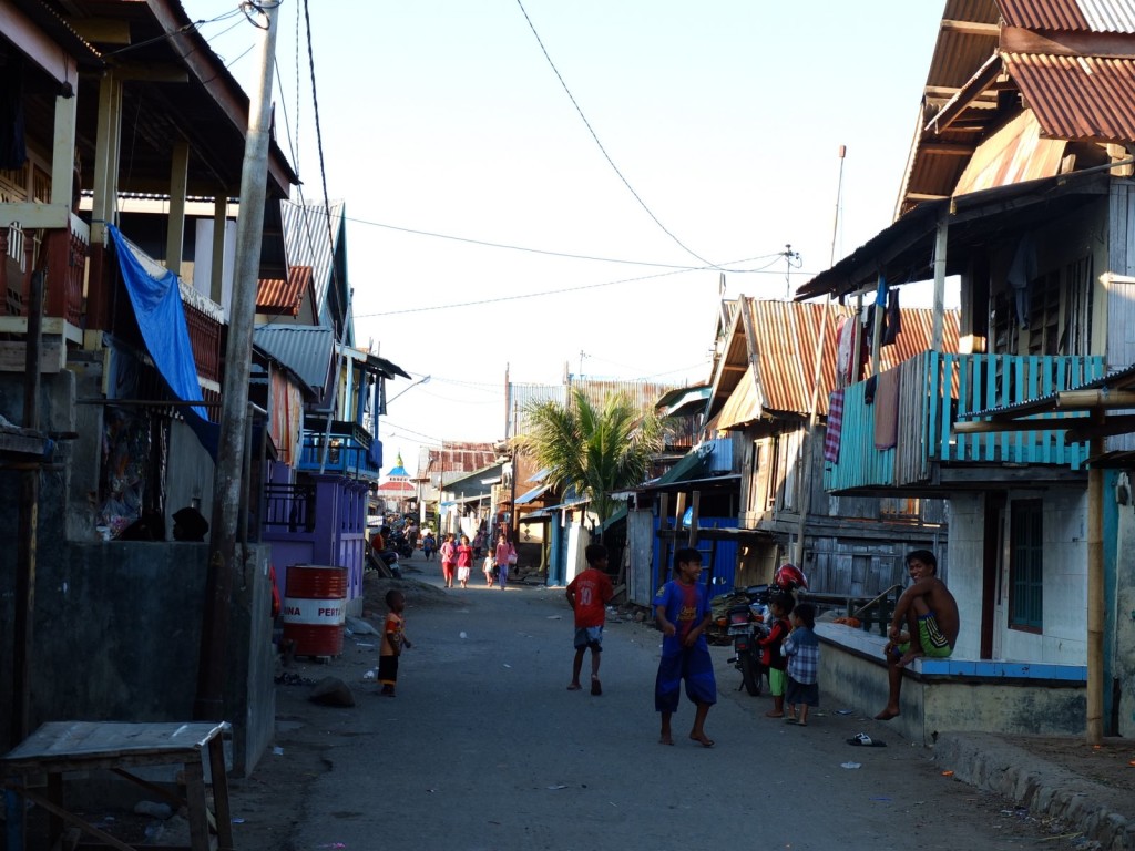 There's one street through the town centre, all the other alleways are built on stilts.