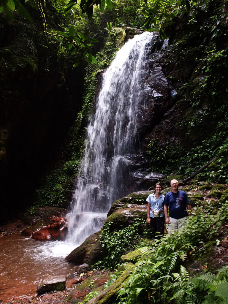 It also hosts nice waterfalls like this one. Long story short, one day when we have a little money we'll get back there, find an eco-tourism company that doesn't harm local people and nature and go trekking for a few days.