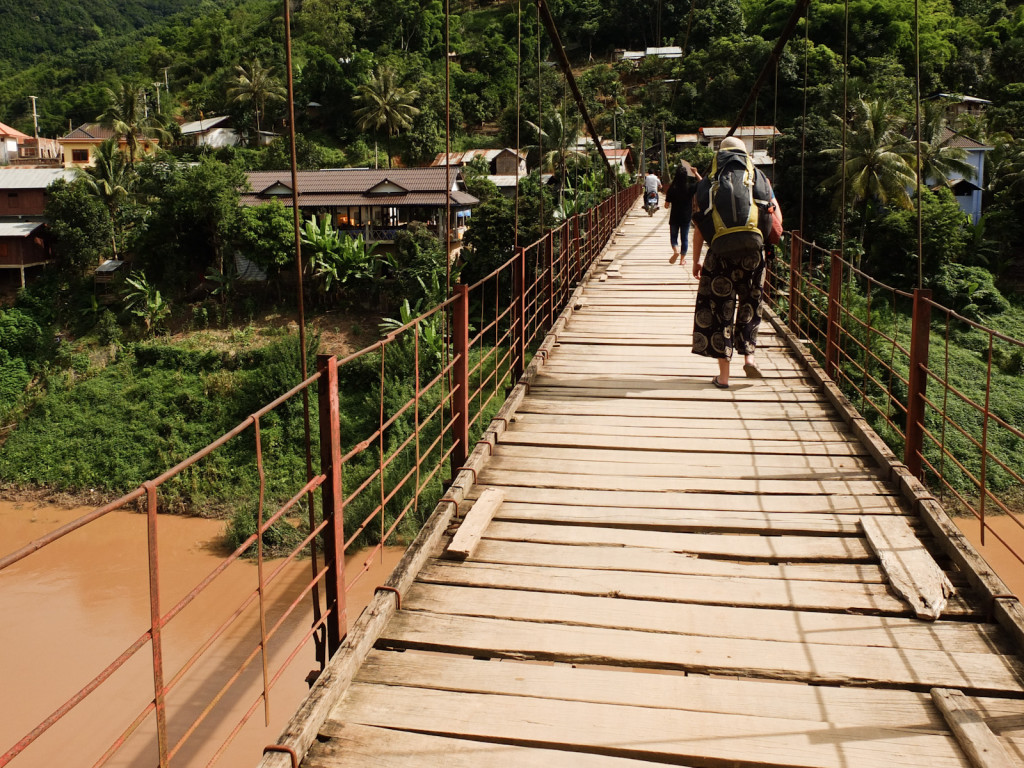 In Laos most guesthouses charge 8 euros for stuffy, sometimes mouldy rooms with TVs and mattresses wrapped in plastic. Muang Khua is one of the places where you can still find nice, comfy, airy wooden bungalows for 5 euros. You've got to dare to cross the hanging bridge though.