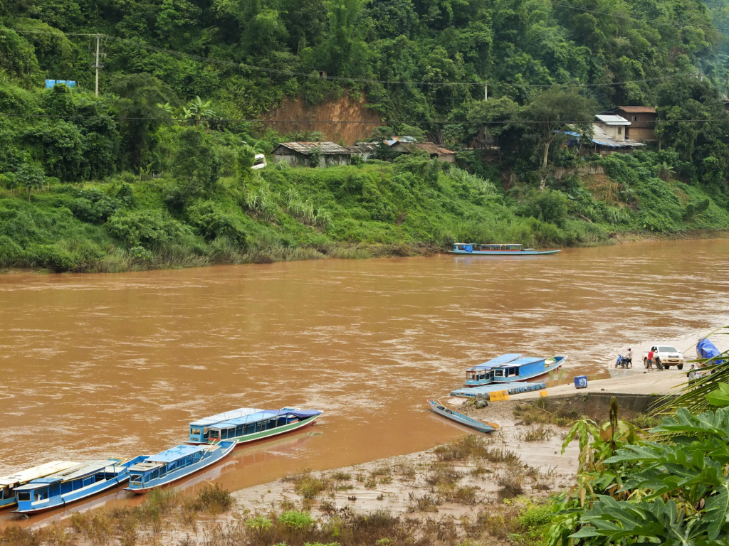 In north-east Laos (and perhaps in other parts of the country) as in ancient times a lot of transport takes place on the rivers. If you're lucky, you can sail up the river from Muang Khua to Phongsali accompanied only by locals going to their home villages.